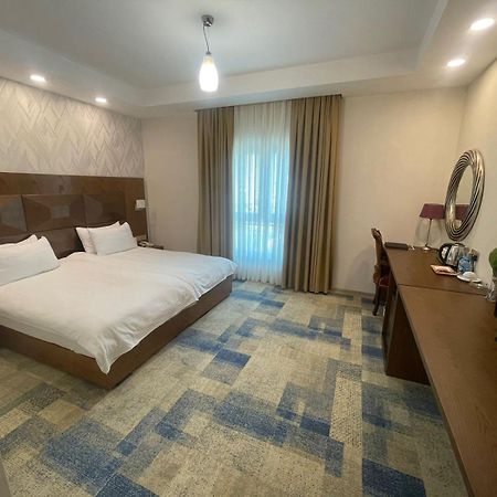 Fiori Hotel Erbil Esterno foto